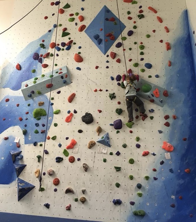 40219638_2061450690775057_1381514842514391040_n